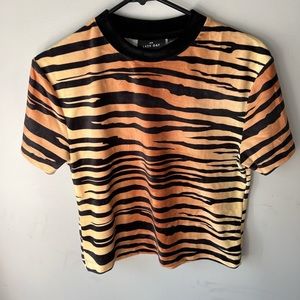 Velvety Tiger print top 🐯🐅